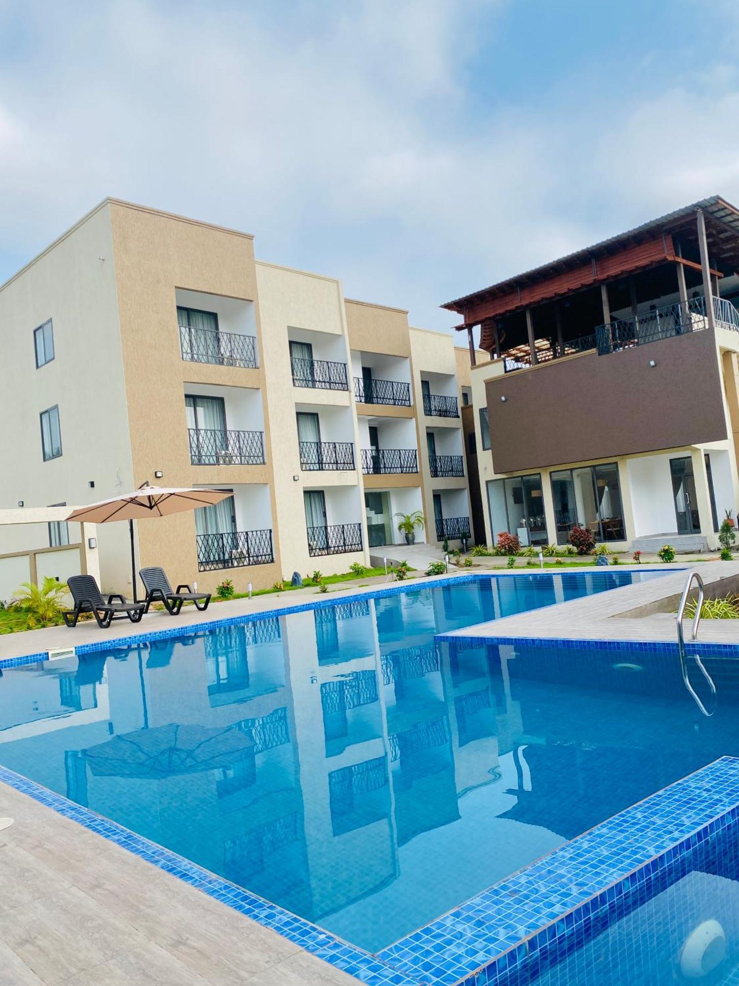 Aiden Homes And Apartments Hotel Koforidua Exterior photo